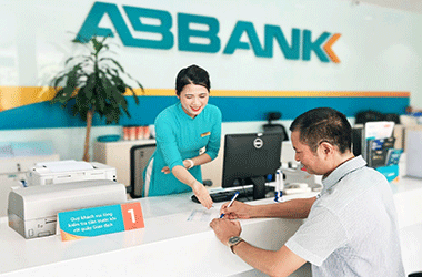 Giảm lãi suất đồng hành cùng khách hàng phục hồi sau bão