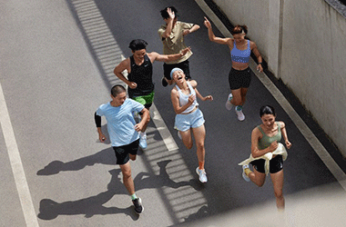 Phong trào chạy bộ bùng nổ, đồng hồ thông minh thay đổi để bắt nhịp