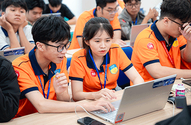 Kỳ thi công nghệ 2025: Doanh nghiệp kết nối nhân tài