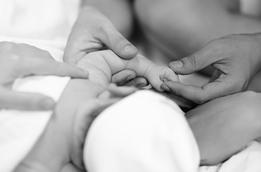 Hành trình làm cha mẹ là hành trình của những lần nói không