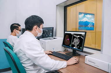 AI giúp bác sĩ nhìn thấy nguy cơ tim mạch trước 10 năm