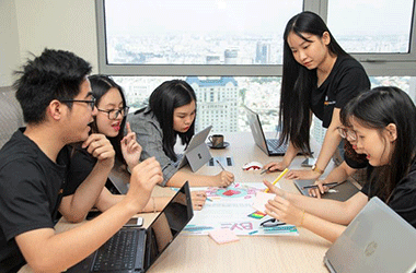 Điều gì sẽ tạo cú hích thúc đẩy kinh tế Việt Nam nhảy vọt?