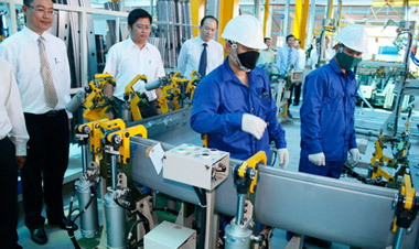 Hỗ trợ đào tạo lao động đi làm việc ở nước ngoài