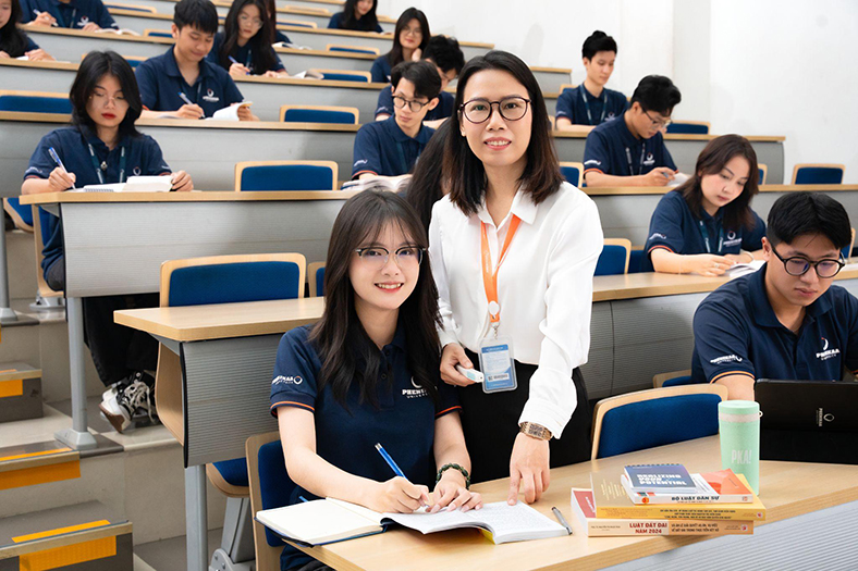 Học luật thời hội nhập tại Đại học Phenikaa