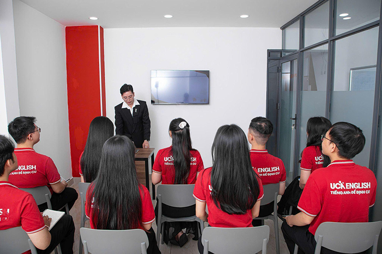 Luyện thi chứng chỉ CELPIP, CAEL cùng UCA Academy