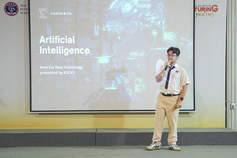 TIS trao học bổng tú tài Mỹ với tổng trị giá hơn 2 tỉ đồng
