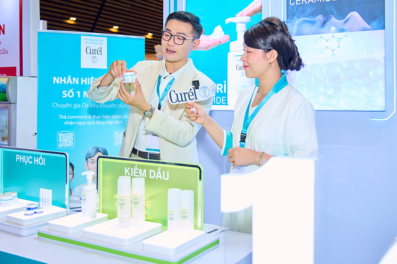 Curél tiếp tục đồng hành cùng Hội nghị Khoa học Da liễu