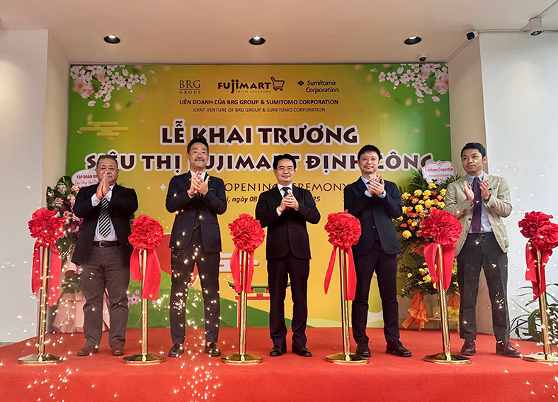 Khai trương siêu thị FujiMart mới tại DC Complex Định Công