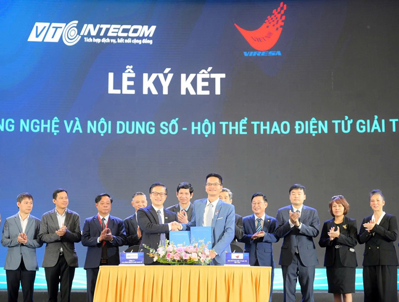 VTC Intecom và VIRESA ký kết hợp tác phát triển thể thao điện tử