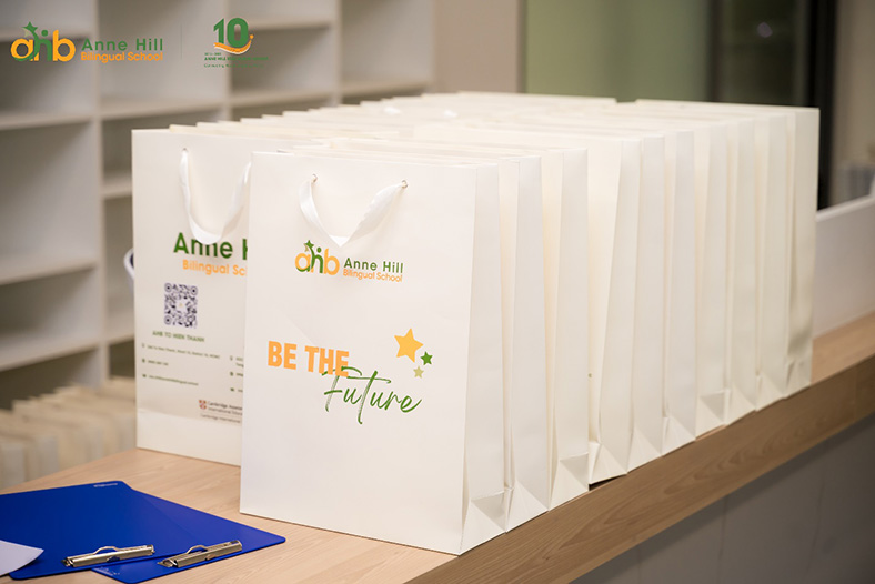 Chung kết Stars Speak 2025: Những ngôi sao tỏa sáng!