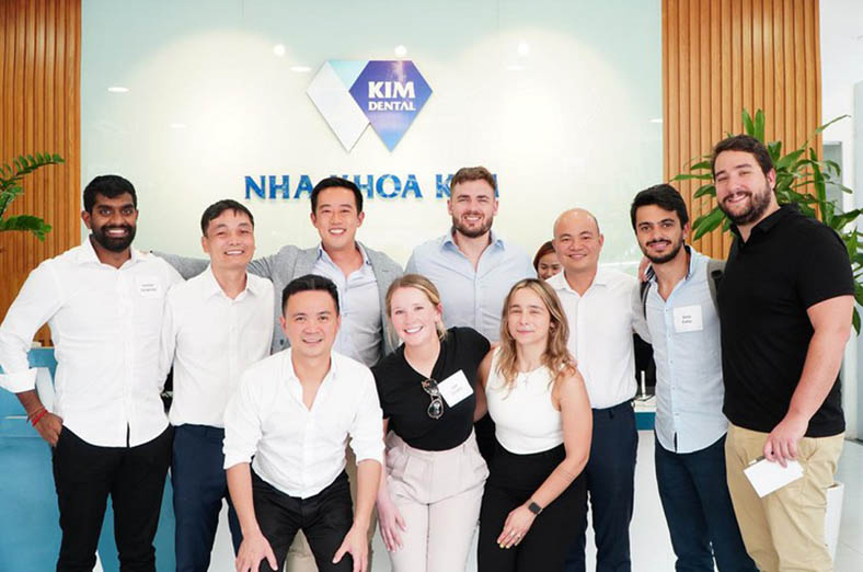 Nha Khoa Kim giữ vị thế 'Top 10' phòng nha chất lượng