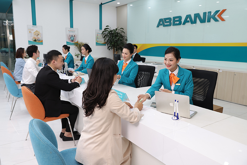 ABBANK chào bán hơn 310 triệu cổ phiếu ra công chúng