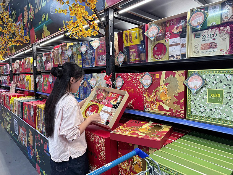 MM Mega Market Việt Nam tăng cường 30% hàng hóa phục vụ Tết Bính Ngọ