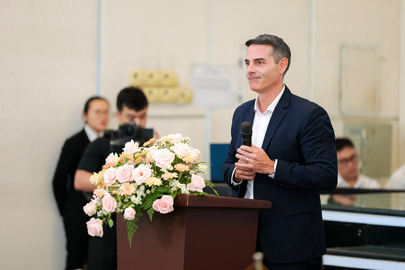 Home Credit và Thế Giới Di Động nâng tầm hợp tác