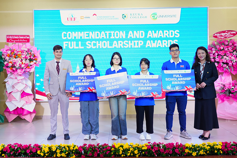 Hơn 300 suất học bổng cho chương trình cử nhân quốc tế UEF năm 2026