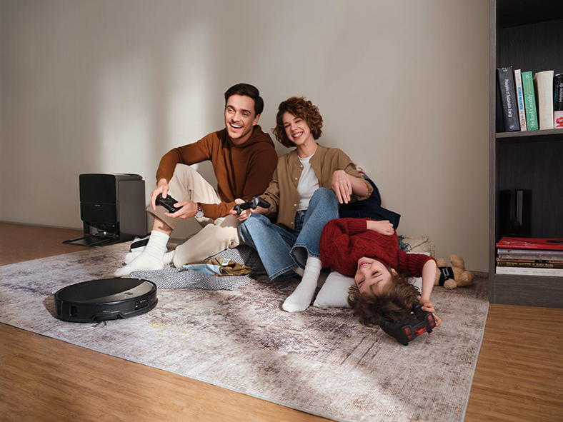 Khi robot hút bụi góp phần giảm áp lực việc nhà dịp tết