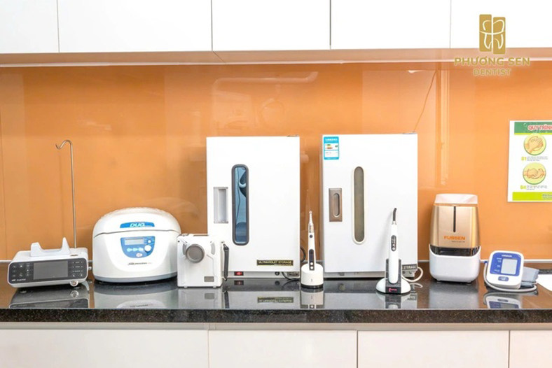 Nha khoa Phương Sen - Chuyên implant cho người lớn tuổi