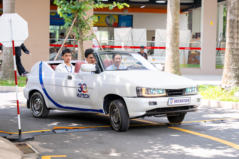 Sinh viên HUTECH và hành trình đưa đam mê kỹ thuật vào từng cỗ máy