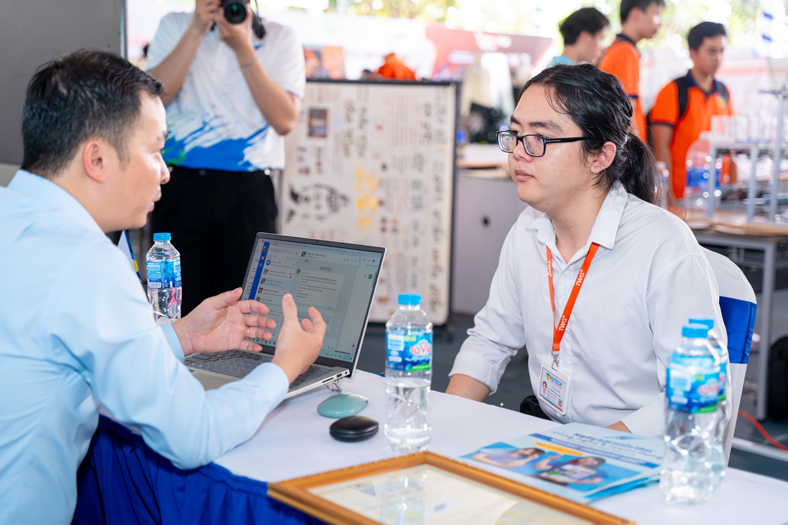 Sinh viên HUTECH và hành trình đưa đam mê kỹ thuật vào từng cỗ máy