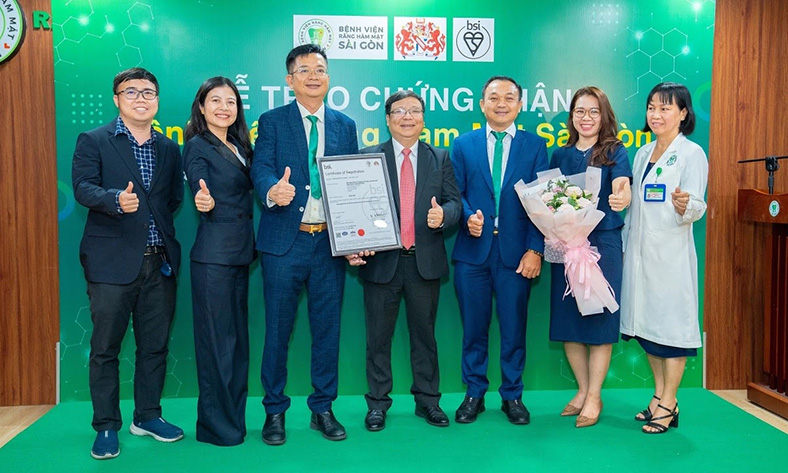 Bệnh viện Răng hàm mặt Sài Gòn đạt chuẩn ISO 9001:2015