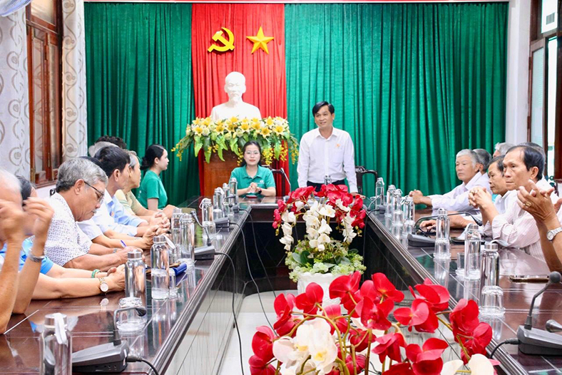 Hoàng Hà Mobile triển khai chương trình tri ân hội cựu chiến binh dịp 30-4