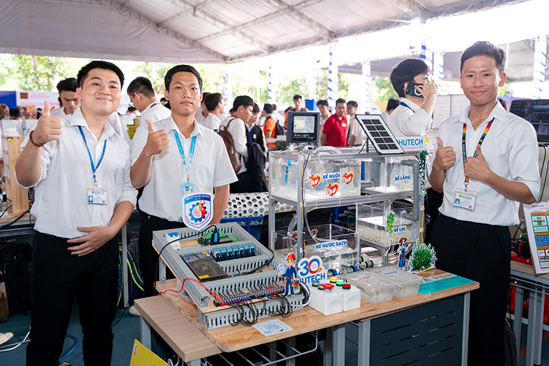 HUTECH công bố học phí khóa 2026 ổn định toàn khóa, học bổng đến 100% học phí