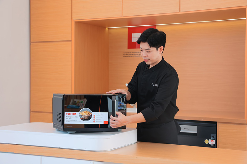 Toshiba trở thành thương hiệu lò vi sóng bán chạy số 1 Việt Nam năm 2025