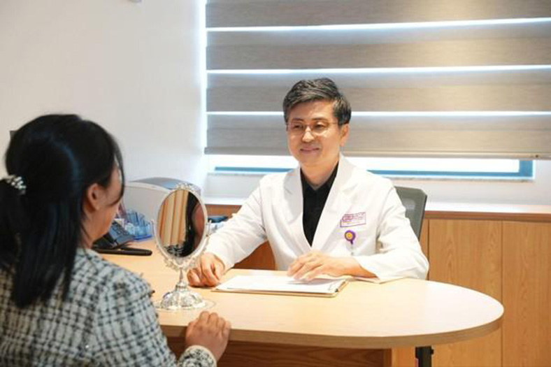 TS.BS Lee Doo Yang: Yếu tố thành công của ngành làm đẹp Hàn Quốc