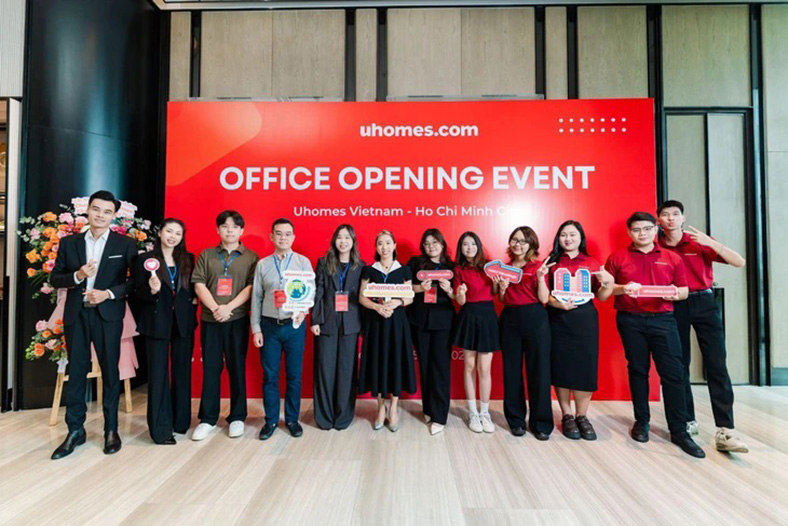 Nền tảng nhà ở du học toàn cầu Uhomes.com khai trương văn phòng tại TP.HCM