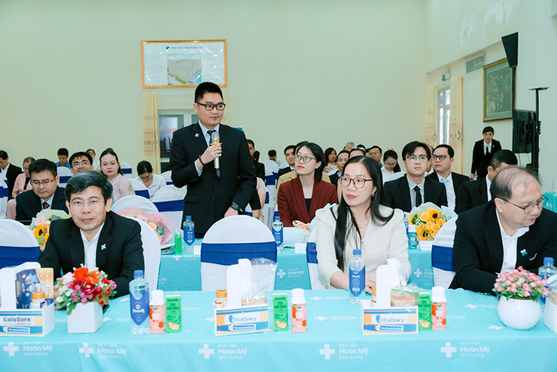 Bệnh viện Hoàn Mỹ Bình Dương tổ chức hội nghị cập nhật tiến bộ y khoa