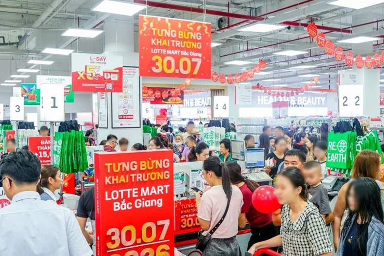 Khai trương Lotte Mart Bắc Giang, cơ hội trúng thưởng ô tô VinFast VF3
