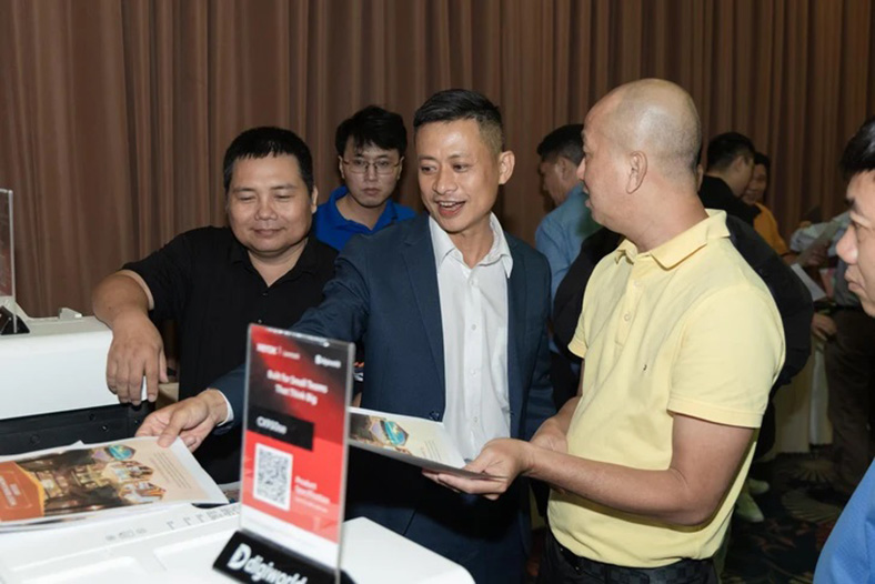 Xerox cùng Digiworld mang công nghệ in laser màu hiện đại đến Việt Nam