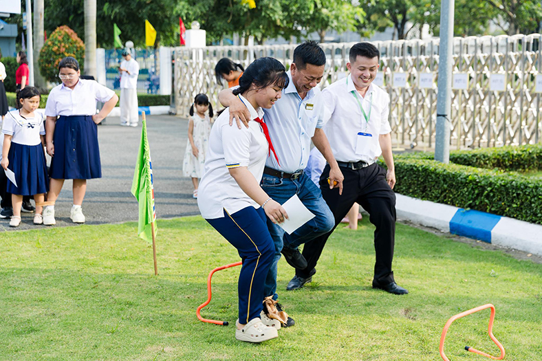 Đánh dấu 20 năm Học bổng 'Nâng niu tài năng Việt': Biti's trao 1,7 tỉ đồng