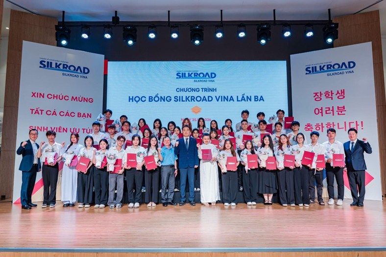 Silkroad Vina trao 1 tỉ đồng học bổng, lan tỏa giá trị giáo dục bền vững
