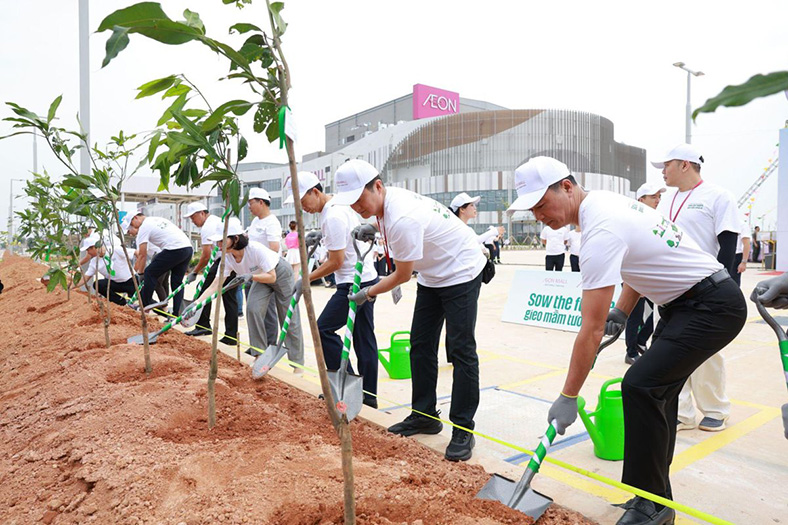 Aeon Mall Thanh Hóa nhận chứng nhận công trình xanh LOTUS