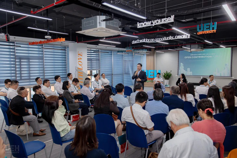 Cựu sinh viên, học viên tiếp tục đồng kiến tạo giá trị cùng UEH