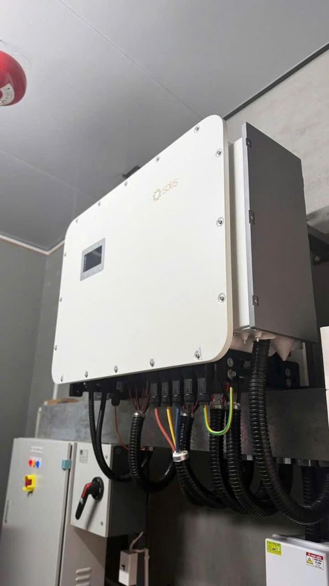 Việt Nam Solar cung cấp giải pháp điện mặt trời cho trạm sạc xe điện