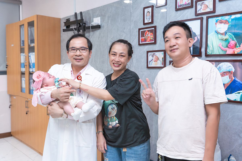 7 năm hiếm muộn và 'trái ngọt' của người mẹ mãn kinh sớm