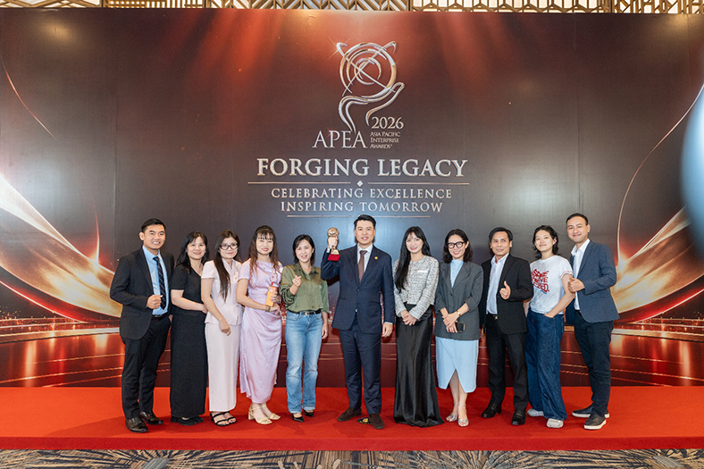 Minh Long đạt ba giải thưởng trong nước và quốc tế