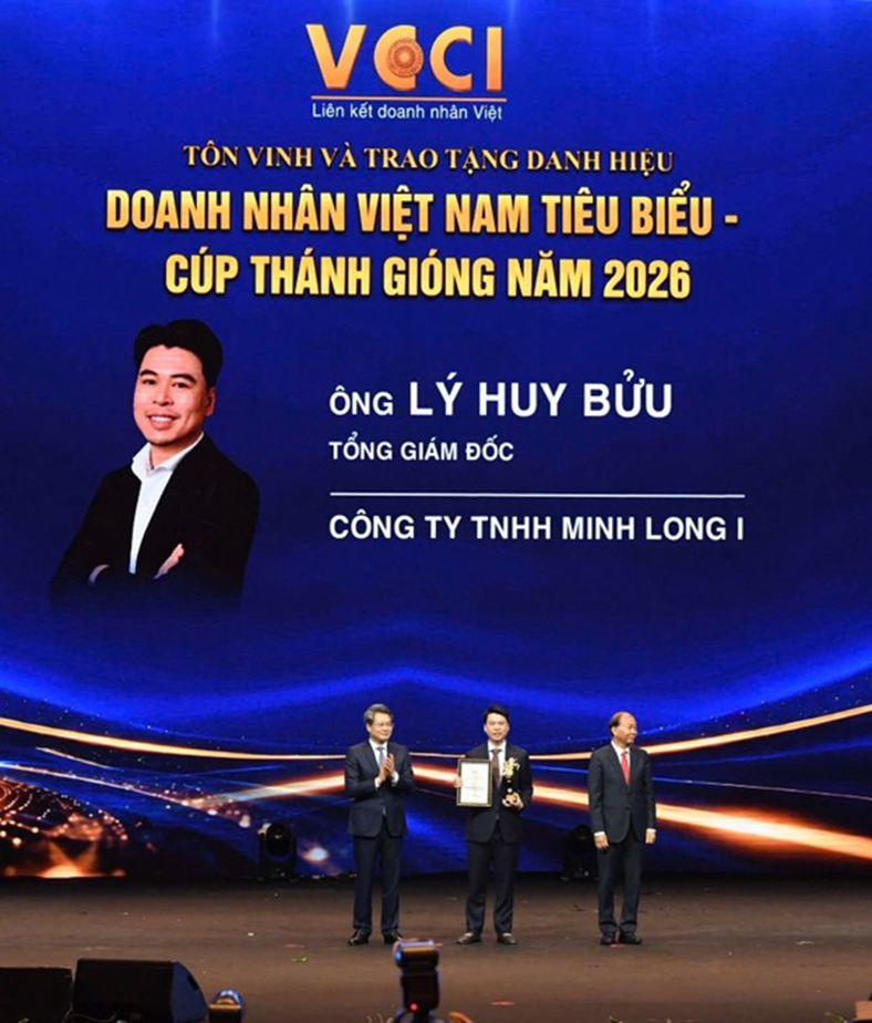 Minh Long đạt ba giải thưởng trong nước và quốc tế