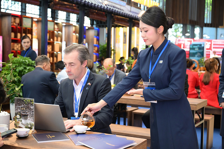 World Tea Connect: Ngoại giao văn hóa tại Diễn đàn Kinh tế Mùa thu 2026