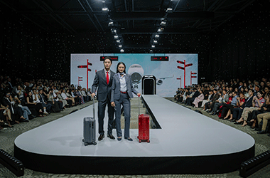 An Phước lần đầu đưa bộ sưu tập Conscious Traveler lên sàn diễn thời trang