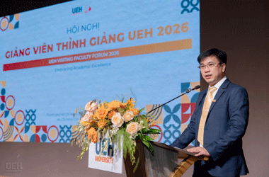 907 cộng sự học thuật cùng UEH đưa kinh nghiệm thực tiễn vào giảng đường