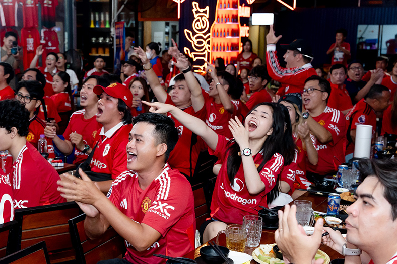 Tiger - bia chính thức của Manchester United