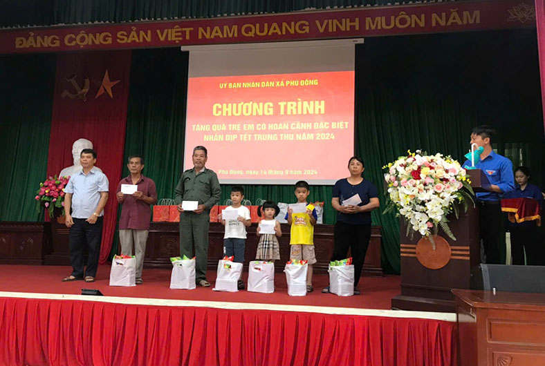 URC Việt Nam: Hành trình chia sẻ niềm vui và yêu thương đến trẻ em