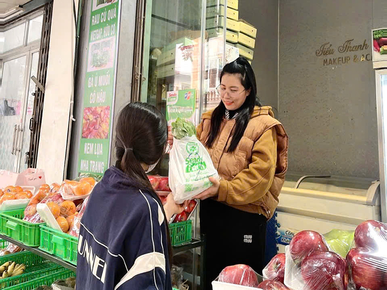 Chị em tăng gia mở 'siêu thị online' tại nhà