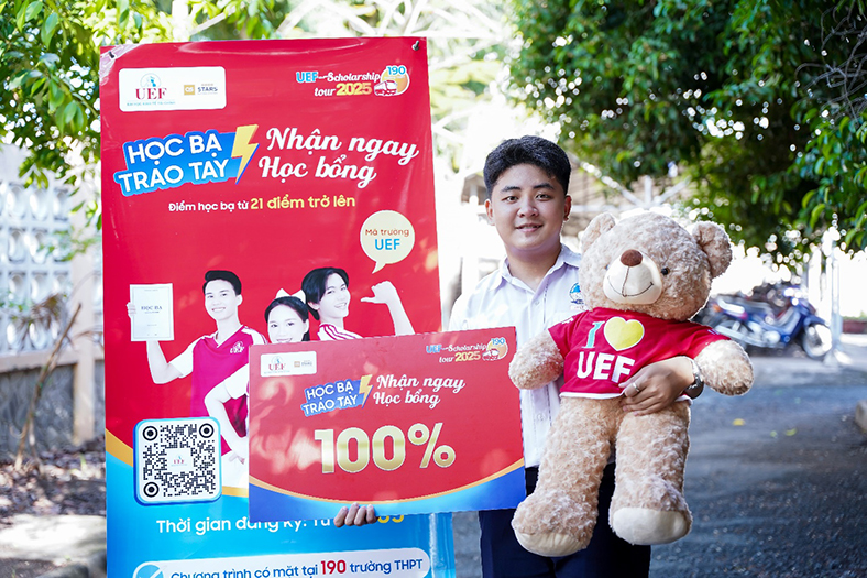Học sinh Tây Nam Bộ nhận học bổng lên đến 100% từ UEF