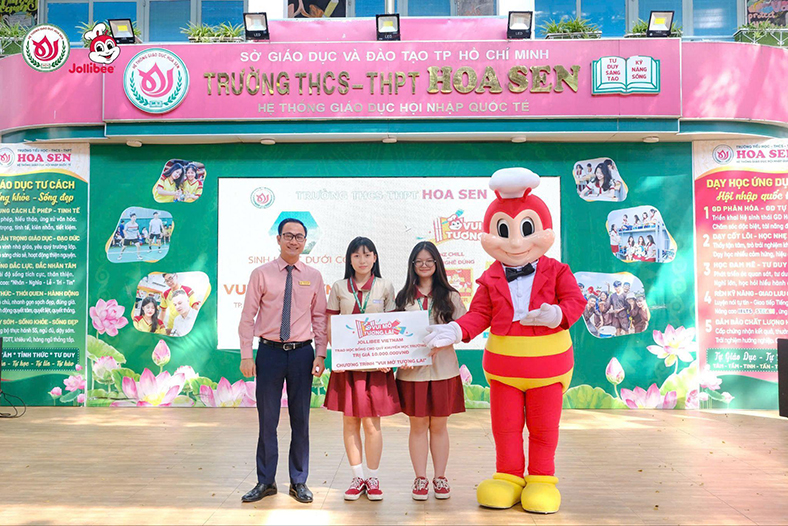 Jollibee trao 150 học bổng đến học sinh qua dự án "Vui Mở Tương Lai"