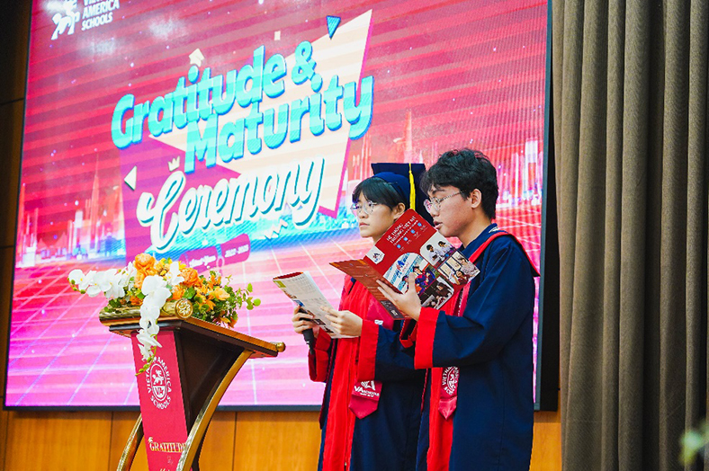 Lễ tri ân và trưởng thành cho học sinh lớp 12 tại Hệ thống Trường Việt Mỹ