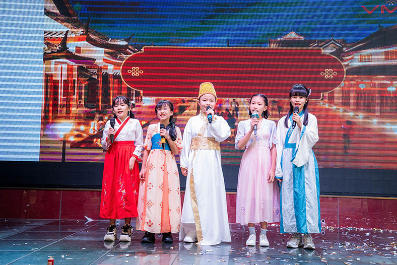 Chung kết hùng biện tiếng Anh 'Đại sứ văn minh'